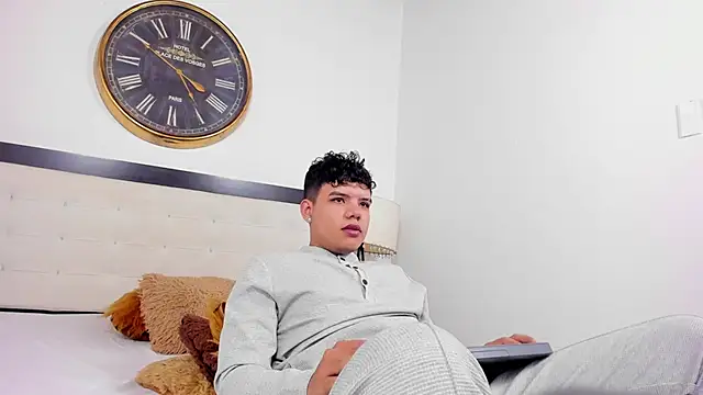 Snapshot of Axel_Forte chatting on 05-30-26, 02:03 Axel Forte online show from 05-30-26, 02:03