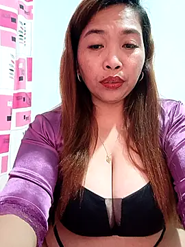 Snapshot of Sweet_fatty18 chatting on 05-11-26, 04:04 Sweet fatty18 online show from 05-11-26, 04:04