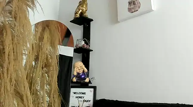 MarianaZapataa online show from 03-11-25, 10:53