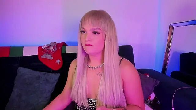 ScarletThompsonx online show from 12-16-25, 02:05