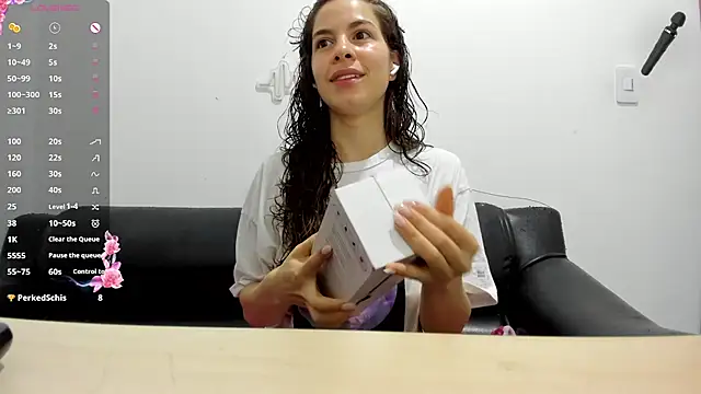 jessyegoldenn online show from 07-27-26, 02:46