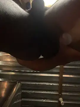 BttmGuy01 online show from 10-18-25, 01:23