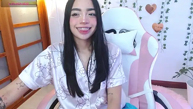 hellokitty  valery online show from 06-25-26, 02:00