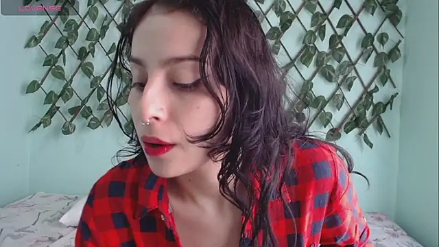 Snapshot of zukim2830 chatting on 03-10-25, 03:30 zukim2830 online show from 03-10-25, 03:30