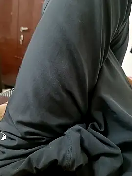 Snapshot of Delhi_BoyBigcock chatting on 02-23-25, 08:17 Delhi BoyBigcock online show from 02-23-25, 08:17