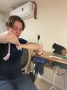 femboybandi online show from 02-21-26, 12:22