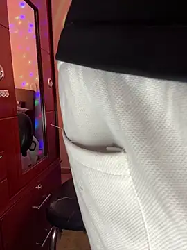 Saipuer31 online show from 02-18-26, 06:04