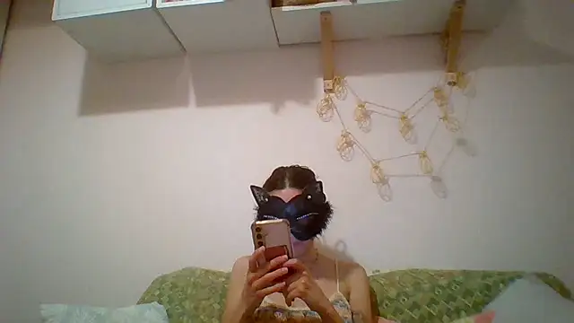Snapshot of kittysissy chatting on 06-17-26, 08:10 kittysissy online show from 06-17-26, 08:10