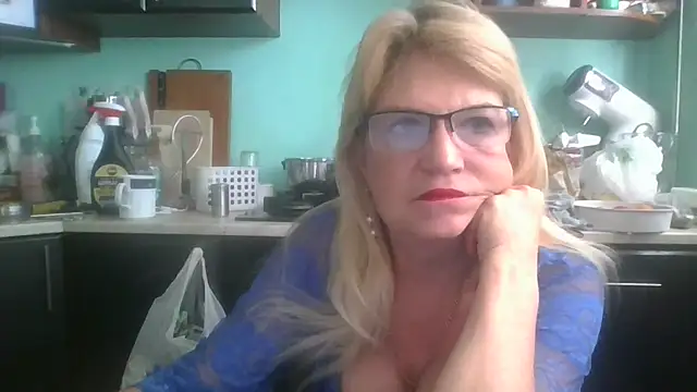 Snapshot of Heidi-Helga chatting on 09-23-25, 06:27 Heidi-Helga online show from 09-23-25, 06:27