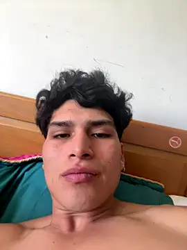 MaxxxSteil online show from 12-15-25, 02:43