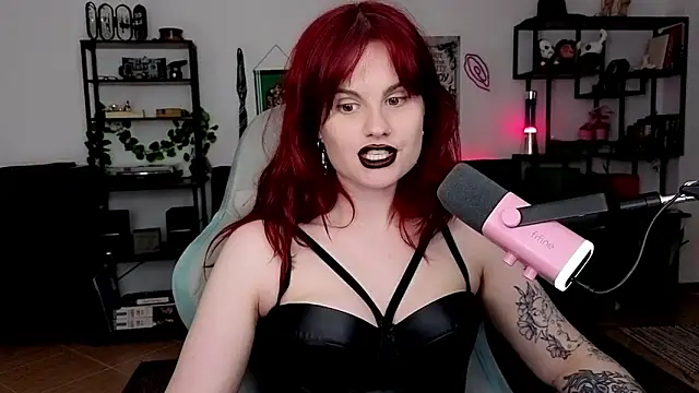 Della Ideal online show from 04-19-26, 05:12