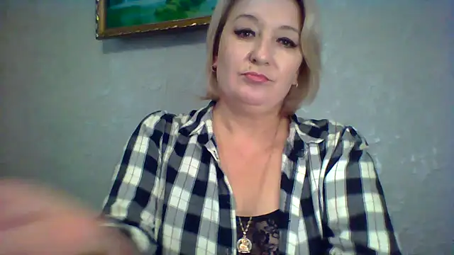 ArielXLoveresss online show from 11-25-25, 08:36