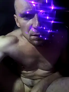 Snapshot of great_feeling chatting on 10-31-25, 05:08 great feeling online show from 10-31-25, 05:08