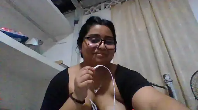 Snapshot of virginbrunette99 chatting on 02-23-25, 02:51 virginbrunette99 online show from 02-23-25, 02:51