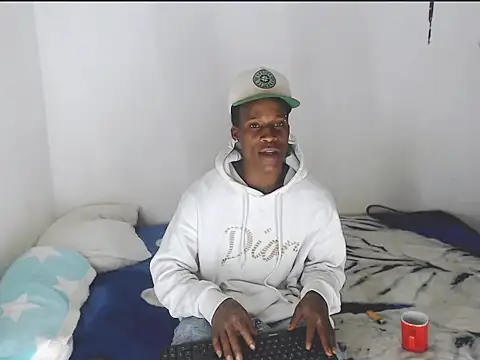 thomas love11 online show from 04-23-26, 01:51