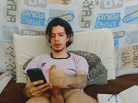 Snapshot of blondetwink chatting on 04-29-26, 03:49 blondetwink online show from 04-29-26, 03:49