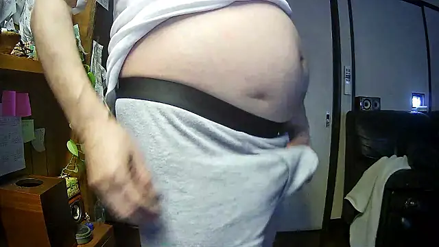 Snapshot of OceanicJob9 chatting on 03-12-26, 12:11 OceanicJob9 online show from 03-12-26, 12:11