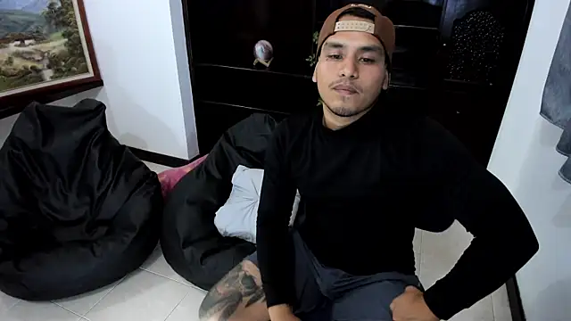 maxflurry  online show from 03-09-25, 03:54