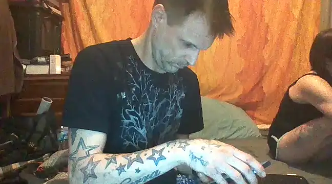 Snapshot of SillyRabbitz chatting on 03-03-25, 06:48 SillyRabbitz online show from 03-03-25, 06:48