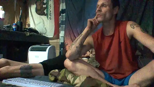 Snapshot of SillyRabbitz chatting on 05-10-26, 07:52 SillyRabbitz online show from 05-10-26, 07:52