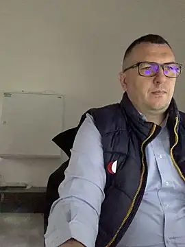 Mike8523 online show from 04-03-26, 04:32