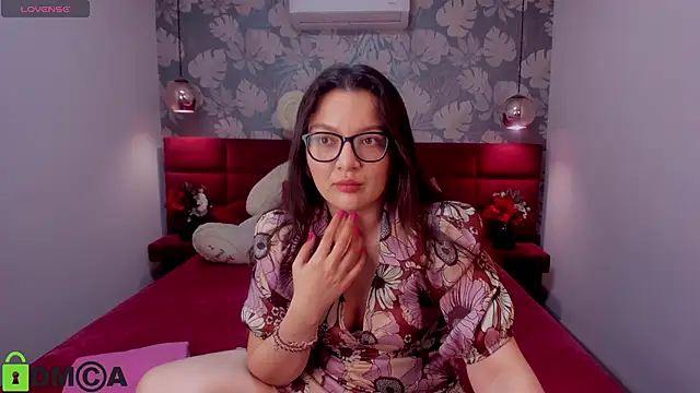 Snapshot of ZarifaRoot chatting on 03-04-25, 08:27 ZarifaRoot online show from 03-04-25, 08:27