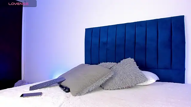 Iam brittanyjhons online show from 12-22-25, 12:18