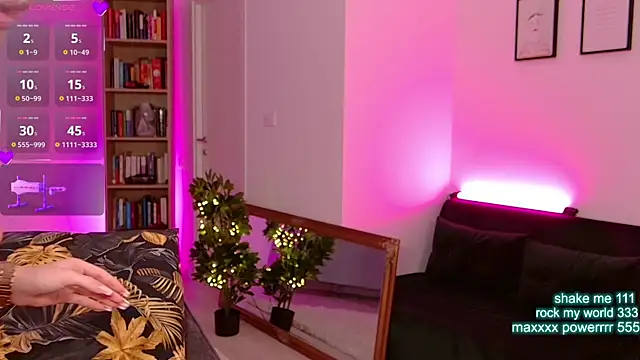CutiePie69   online show from 06-22-26, 07:44