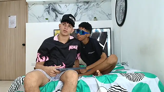 KING OFF BOYS online show from 09-22-25, 01:24