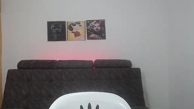 Anthonela Queen online show from 03-12-25, 02:34