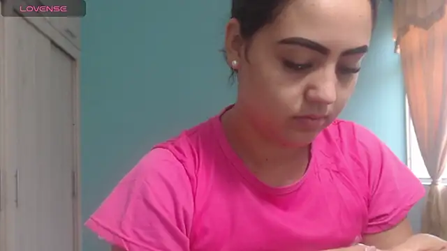 Anthonela Queen online show from 12-15-25, 12:31