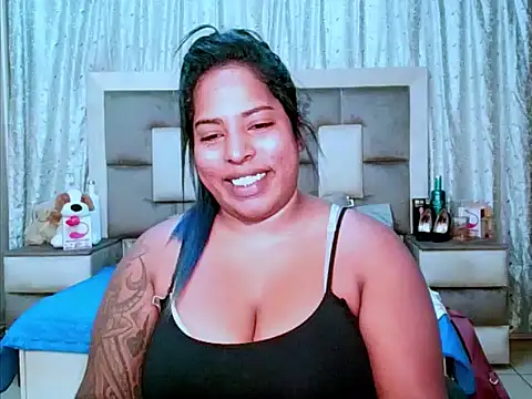 Snapshot of indiantopaz694u chatting on 03-08-25, 04:23 indiantopaz694u online show from 03-08-25, 04:23