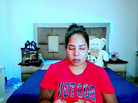 indiantopaz694u online show from 02-23-26, 04:21