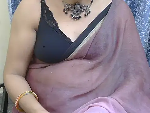 Lovely Manvi online show from 12-19-25, 12:23