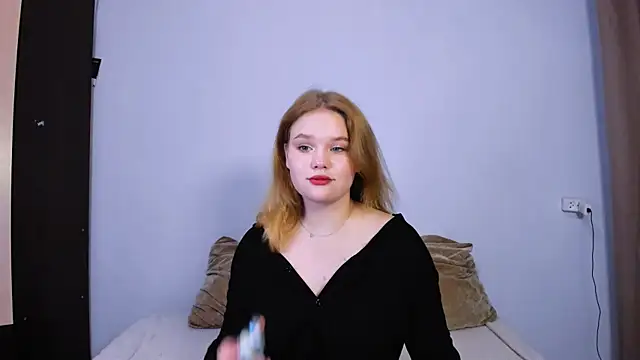 LaseyMoon online show from 09-21-25, 11:12