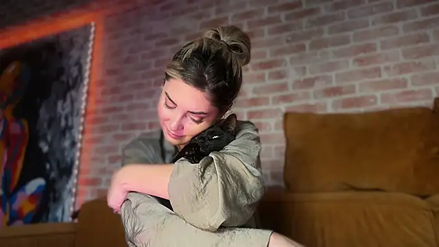  Allie  online show from 02-04-26, 11:05