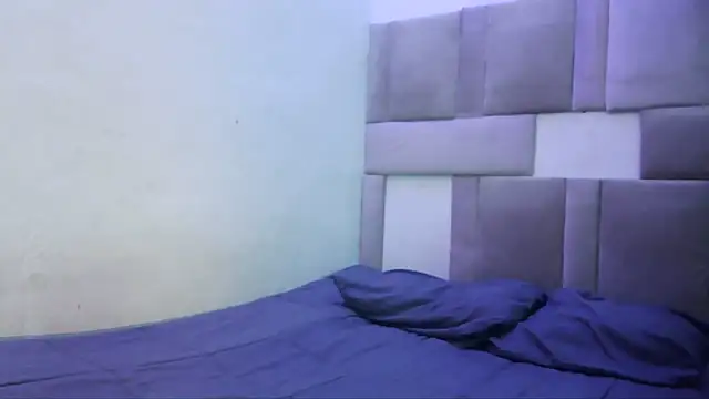 pocahontasoriginal online show from 09-29-25, 04:12