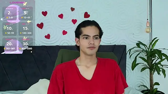 Maximoherrera 16 online show from 04-17-26, 01:47