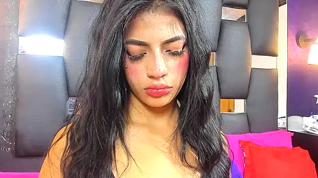 EMYCLARK01 online show from 11-23-25, 02:11