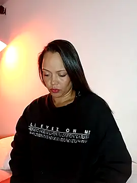 Sheila Sazs1 online show from 11-29-25, 03:09