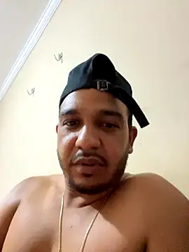 Snapshot of Lindp190194 chatting on 11-20-25, 05:34 Lindp190194 online show from 11-20-25, 05:34