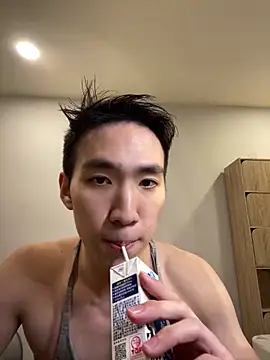 Snapshot of Hon1069 chatting on 03-09-25, 04:44 Hon1069 online show from 03-09-25, 04:44