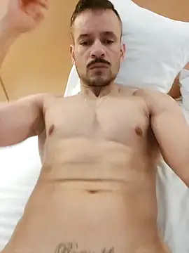 juniortche1313 online show from 09-18-25, 02:02