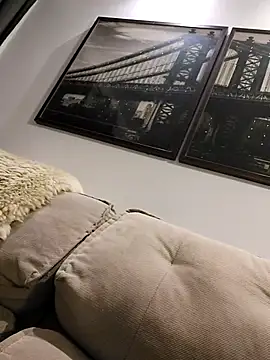 juniortche1313 online show from 10-08-25, 12:52