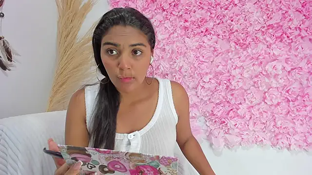 Melodymoore  online show from 02-24-26, 10:08