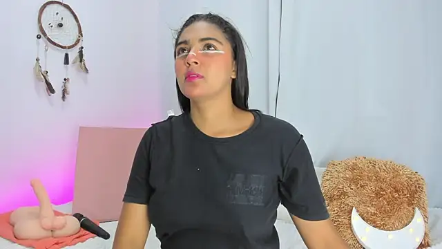 Melodymoore  online show from 04-14-26, 07:31