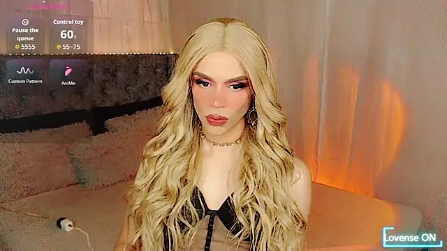 Snapshot of Dalila_moan chatting on 09-26-25, 10:14 Dalila moan online show from 09-26-25, 10:14