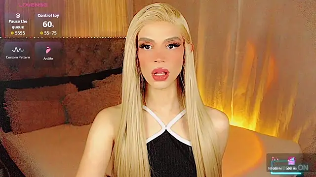 Snapshot of Dalila_moan chatting on 10-11-25, 02:00 Dalila moan online show from 10-11-25, 02:00