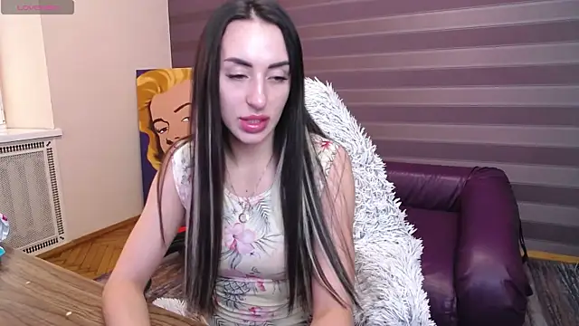 JenniferStone online show from 04-22-26, 07:33