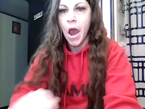 Snapshot of mrstoxox4594 chatting on 03-05-25, 12:00 mrstoxox4594 online show from 03-05-25, 12:00